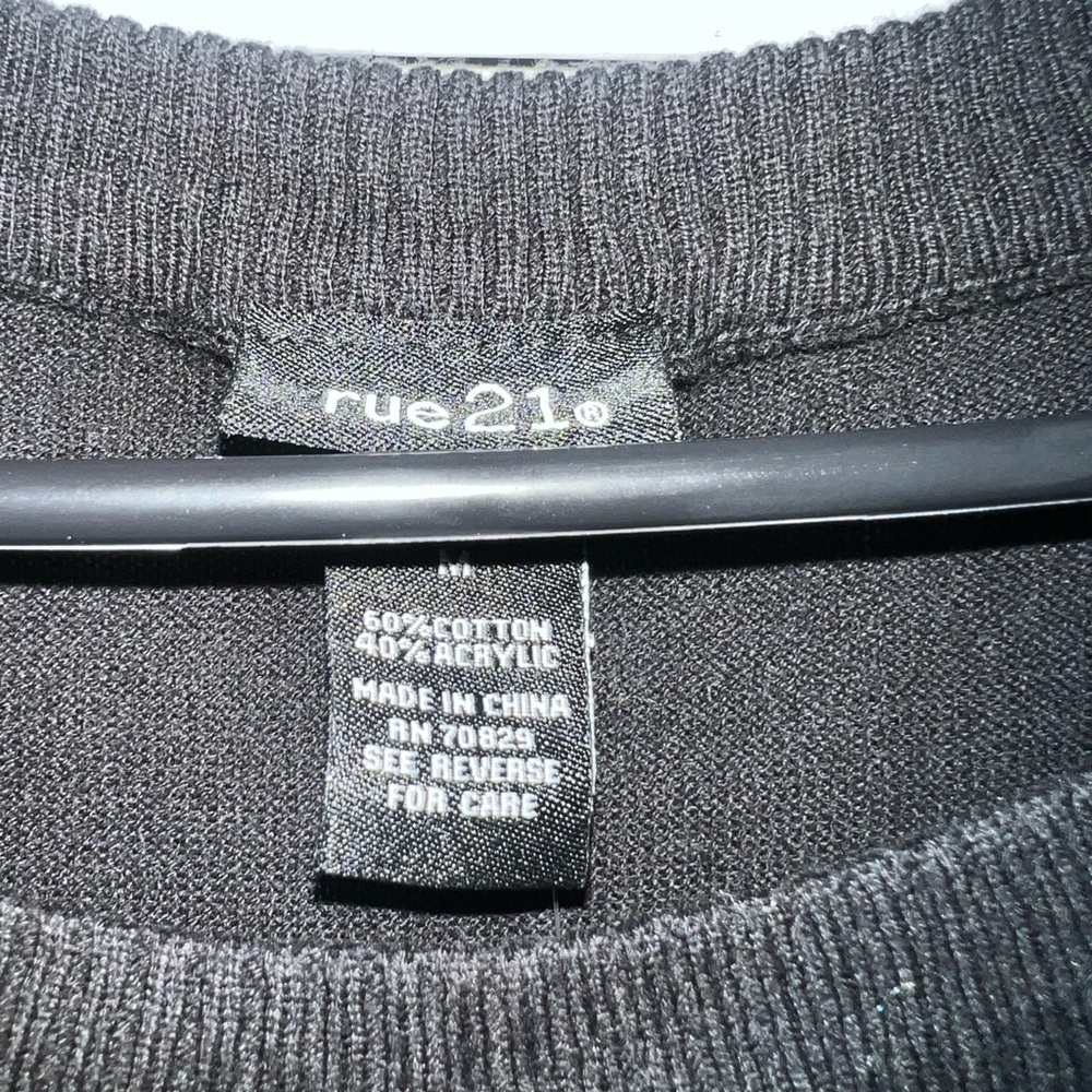 💕Rue21 Sweater - Picture 2 of 2
